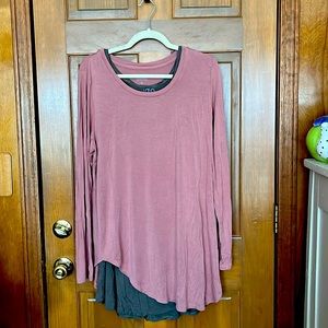 Logo by Lori Goldstein Set NWOT